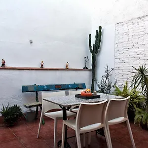 Holiday La Casa Azul Barcelona